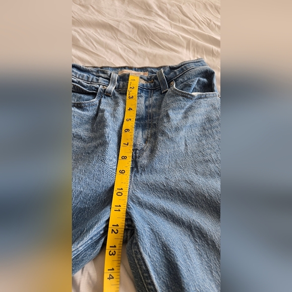 Levi's 70's High Waist Slim Straight Light Washed size 25 blank red label - Picture 14 of 16